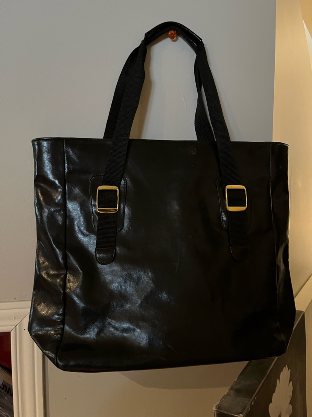 Black Large Duffel Bag - Classic Travel Companion